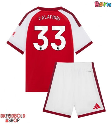 Arsenal Riccardo Calafiori #33 Hjemmebanesæt Børn 2026-27 Kort ærmer (+ korte bukser)